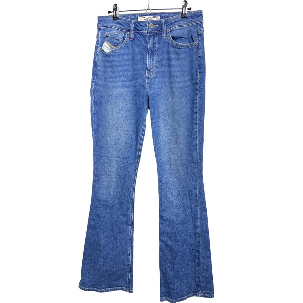 Idyllwind Miranda Lambert Legend Flare Jeans Medium Wash Blue 10x32‎ High Rise